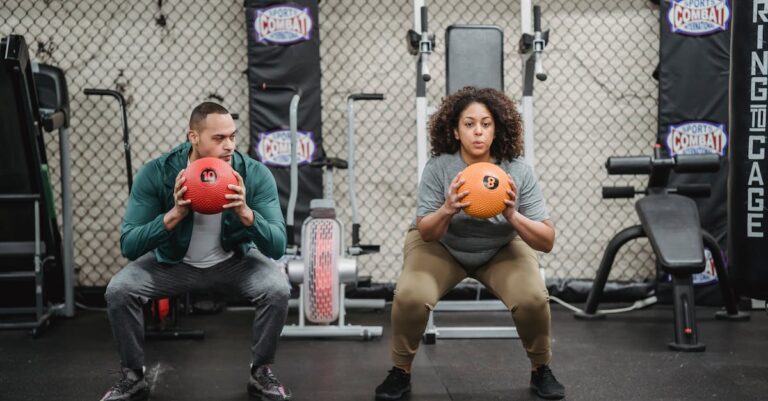 Kluczowe wskaźniki Web Vitals, ocena wydajności stron internetowych i doświadczeń użytkowników.